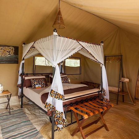 Gnu Mara River Camp Serengeti-Savanne Exterior foto